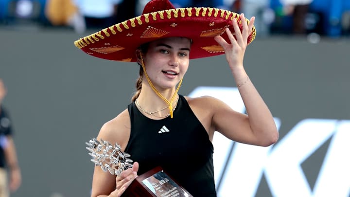 La muy joven Iva Jovic, 17 años, gana la final del Abierto de Guadalajara, su primer título en la WTA.
