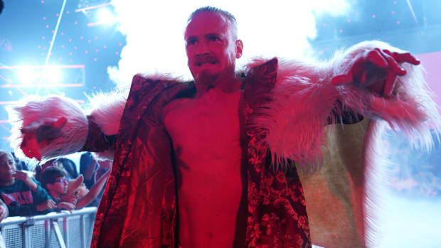 Ilja Dragunov makes his way out for a singles match against Bron Breakker on WWE Raw.