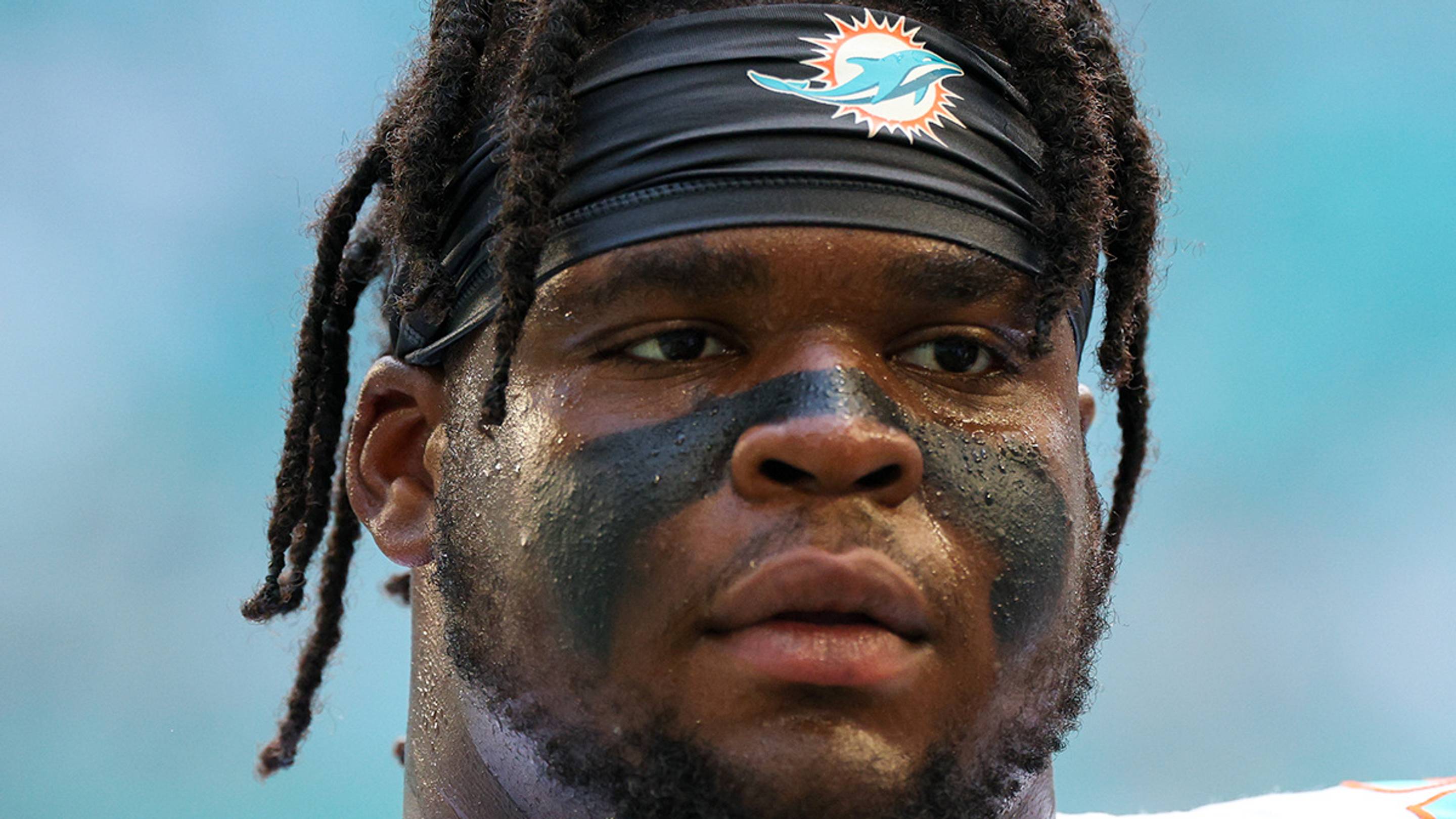 Kenneth Grant’s return from IR still leaves his Dolphins availability in question