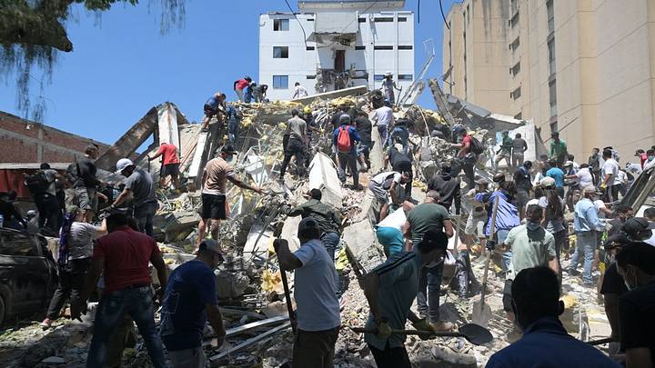 El sismo de 7.4 grados que se afectó Colombia se sintió con fuerza en ciudades como Bogotá, Cali y Pereira. El sismo de 7.4 grados que se afectó Colombia se sintió con fuerza en ciudades como Bogotá, Cali y Pereira.