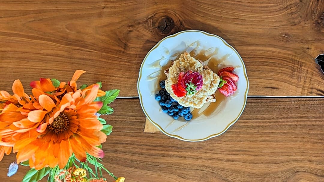 Muse vineyard in Woodstock, VA offers elevated homestyle brunch items like chicken and waffles. Image courtesy Michael C. Upton