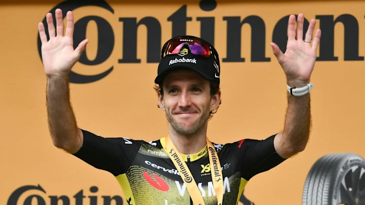 El británico Simon Yates se va tras ganar el Giro de Italia en 2025.