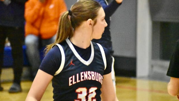 Bella Standish and Ellensburg girls were big winners at the 2025 Dream Showcase with a 62-33 victory over Emerald Ridge.