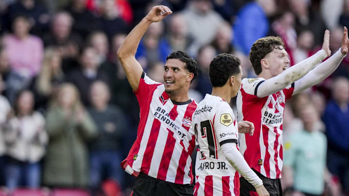 Couhaib Driouech celebra su gol ante el FC Utrecht