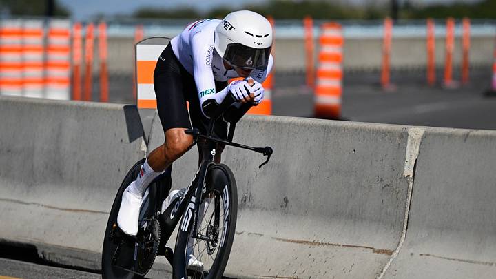 El pedalista mexicano Isaac del Toro en plena pugna contra el reloj durante la contrarreloj individual élite del Campeonato Mundial de Ciclismo de Ruta UCI 2026 en Montreal, Quebec El pedalista mexicano Isaac del Toro en plena pugna contra el reloj durante la contrarreloj individual élite del Campeonato Mundial de Ciclismo de Ruta UCI 2026 en Montreal, Quebec