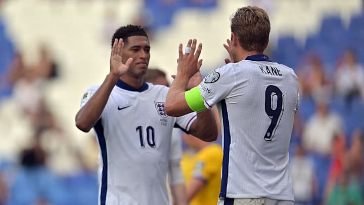 Bellingham y Harry Kane celebran el triunfo por 1-0 en Andorra. Bellingham y Harry Kane celebran el triunfo por 1-0 en Andorra.