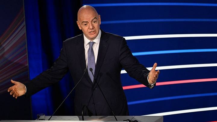 Platini se suma así a las voces que presionan en contra de Infantino, Platini se suma así a las voces que presionan en contra de Infantino,