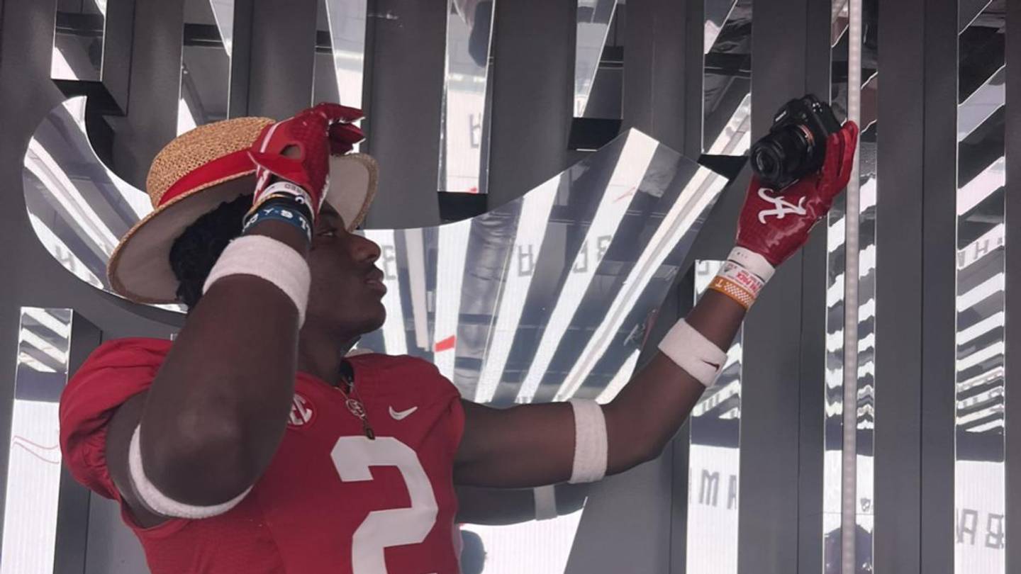 Tennessee Football Among Early Favorites For Kendre Harrison - Vimarsana News