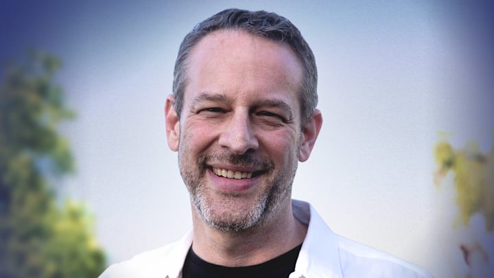 A portrait photo of Jason Chayes.
