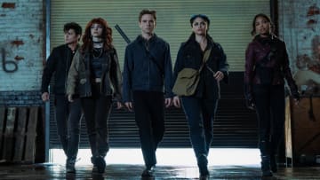 Gotham Knights -- “More Money, More Problems” -- Image Number: GTK105a_0120r -- Pictured (L-R): Tyler DiChiara as Cullen Row, Olivia Rose Keegan as Duela Doe, Oscar Morgan as Turner Hayes, Fallon Smythe as Harper Row and Navia Robinson as Robin -- Photo: Amanda Mazonkey/The CW -- © 2023 The CW Network, LLC. All Rights Reserved.