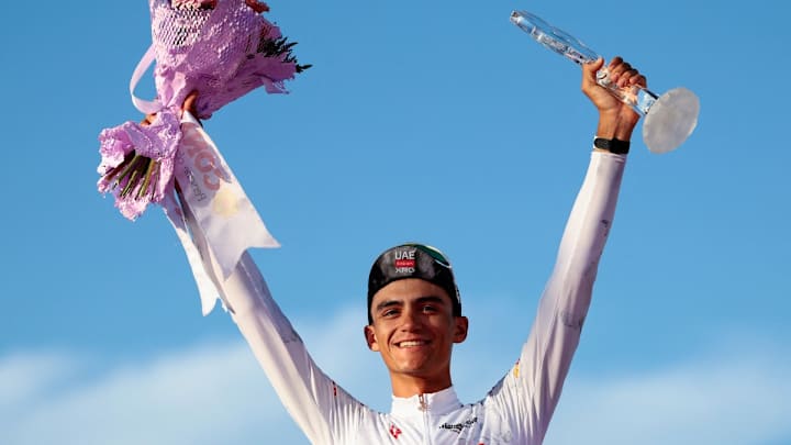 Isaac del Toro tuvo una destacada actuación en el Giro de Italia. Isaac del Toro tuvo una destacada actuación en el Giro de Italia.