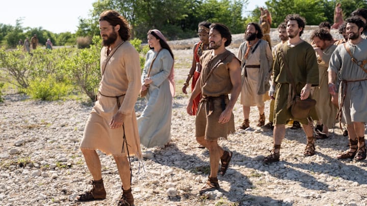 The Chosen -- “Clean, Part 2” -- Image Number: CHO305_0001 -- Pictured (L-R): Jonathan Roumie as Jesus, Elizabeth Tabish as Mary, and Shahar Isaac as Simon Peter