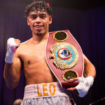 Angelo Leo celebrating his IBF featherweight victory over Luis Alberto Lopez in Albuquerque, New Mexico