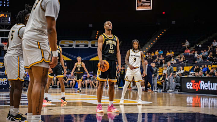 Southern Miss senior guard Dylan Brumfield prepares to take a free throw against App State.