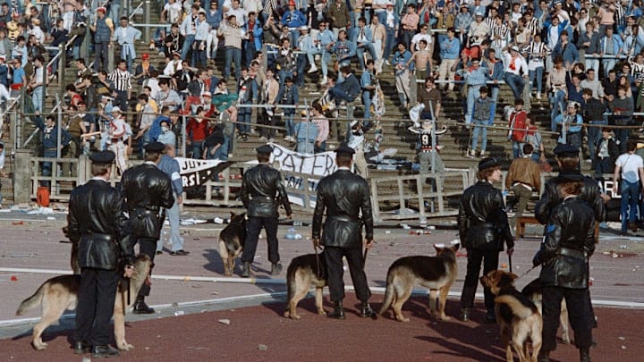 La tragedia de Heysel, en la Final de la Copa de Europa entre Juventus y Liverpool.