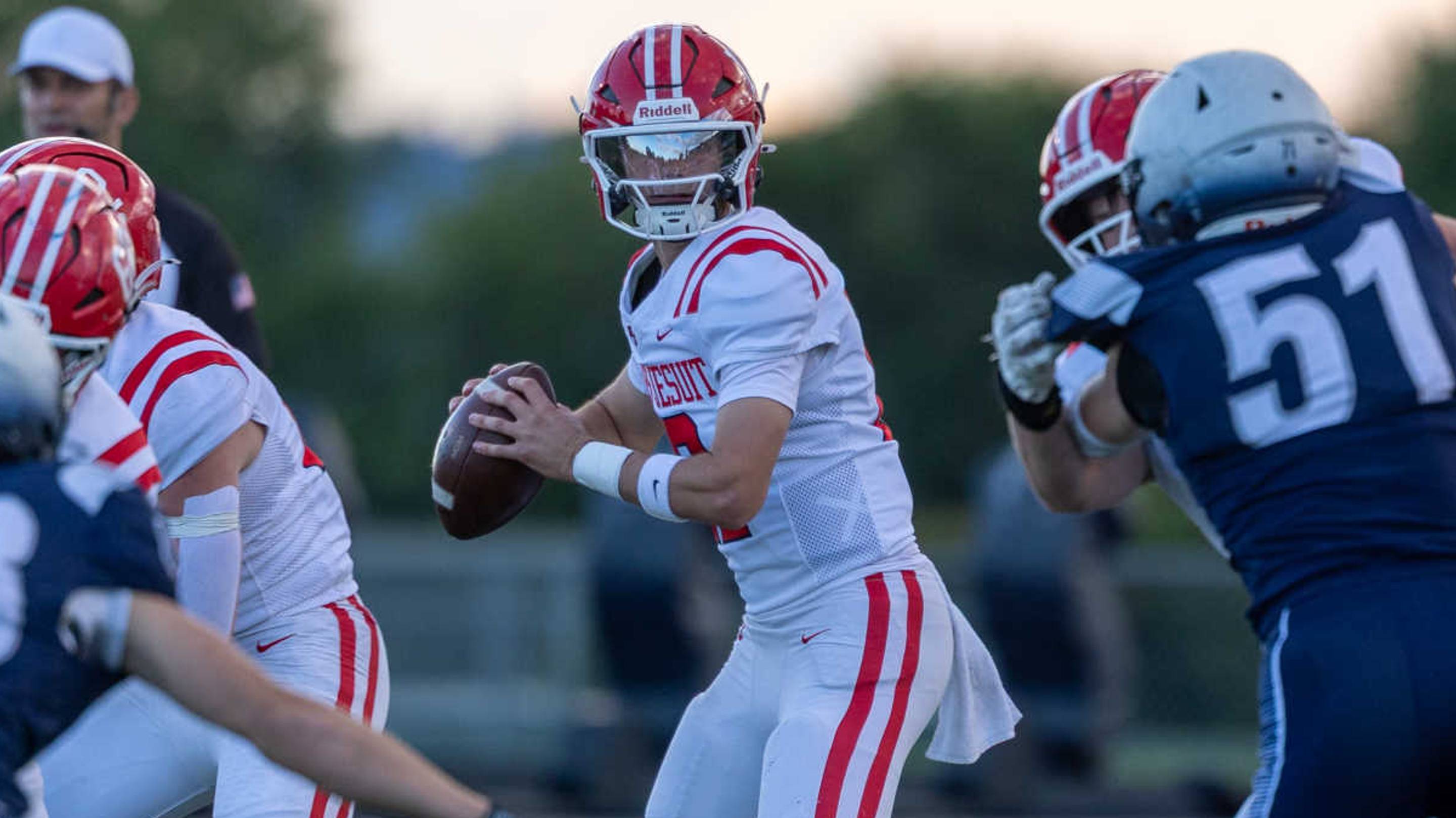 Luke Rubley Throws for 319 Yards, 4 TDs in Regis Jesuit’s Win Over Gonzaga Prep