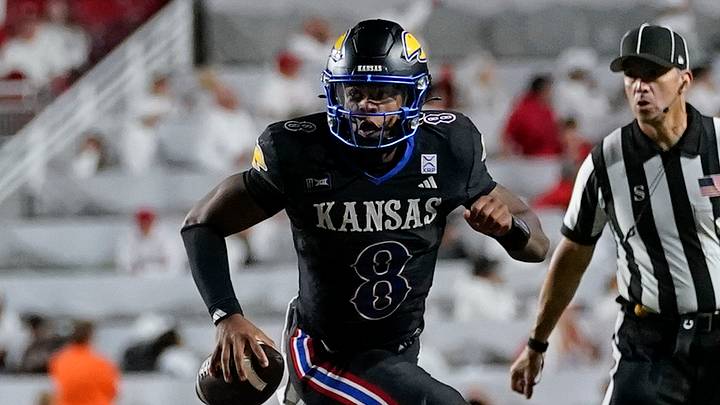 Kansas Jayhawks quarterback Isaiah Marshall (8)