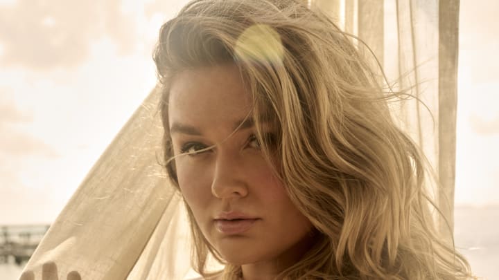 Hunter McGrady was photographed by Yu Tsai in Mexico. 