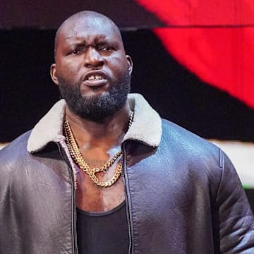 WWE may be gearing up to get Omos some reps in the near future. 