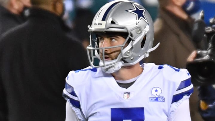 Nov 1, 2020; Philadelphia, Pennsylvania, USA; Dallas Cowboys quarterback Ben DiNucci (7) during warmups against the Philadelphia Eagles at Lincoln Financial Field. Mandatory Credit: Eric Hartline-Imagn Images
