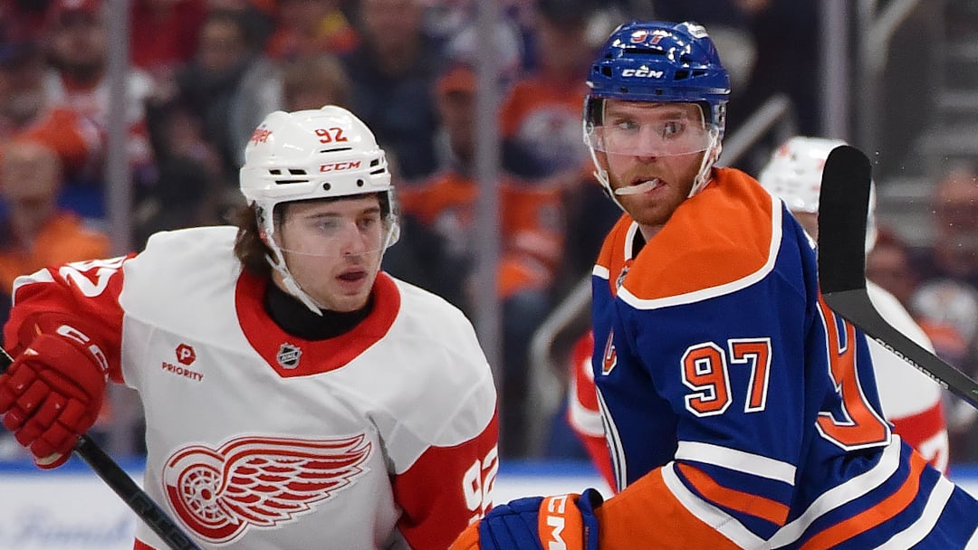 Detroit Red Wings v Edmonton Oilers