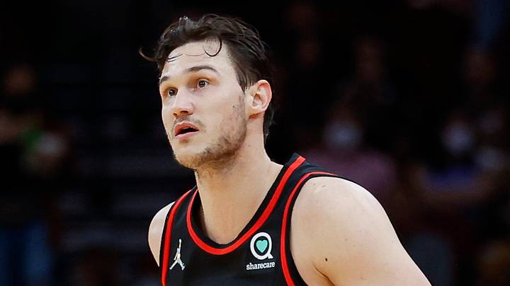 Atlanta Hawks forward Danilo Gallinari (8) reacts against the Houston Rockets at Toyota Center on April 22, 2022.