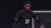 Der FC Bayern hat Noel Aseko Nkili verpflichtet