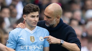 Julian Alvarez et Pep Guardiola - Manchester City