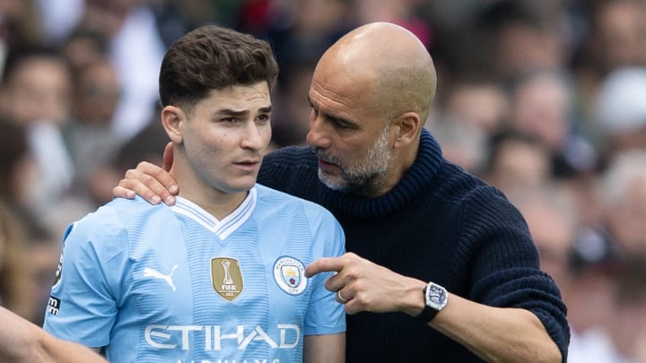 Julian Alvarez et Pep Guardiola - Manchester City