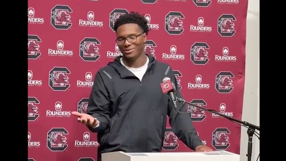 LaNorris Sellers describes Mike Shula’s fake poop. | @jordankaye_23