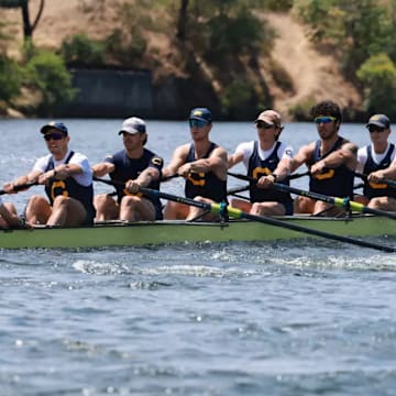 Cal men's varsity eight