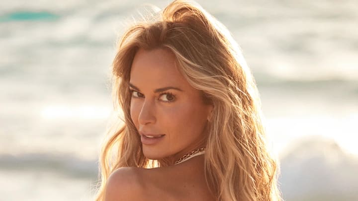 Jena Sims was photographed by Ben Watts in Bermuda. Jena Sims was photographed by Ben Watts in Bermuda.