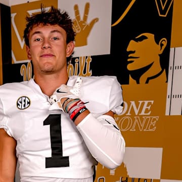 3-Star 2026 TE Tilden Riley during his official visit to Nashville