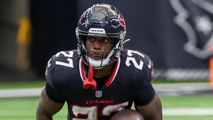 Texans RB Woody Marks faces the Tennessee Titans in Week 11. 