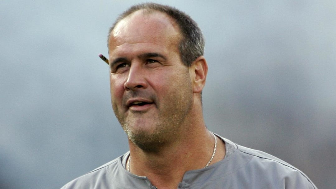 Former Chicago Bears offensive line coach Mike Tice 