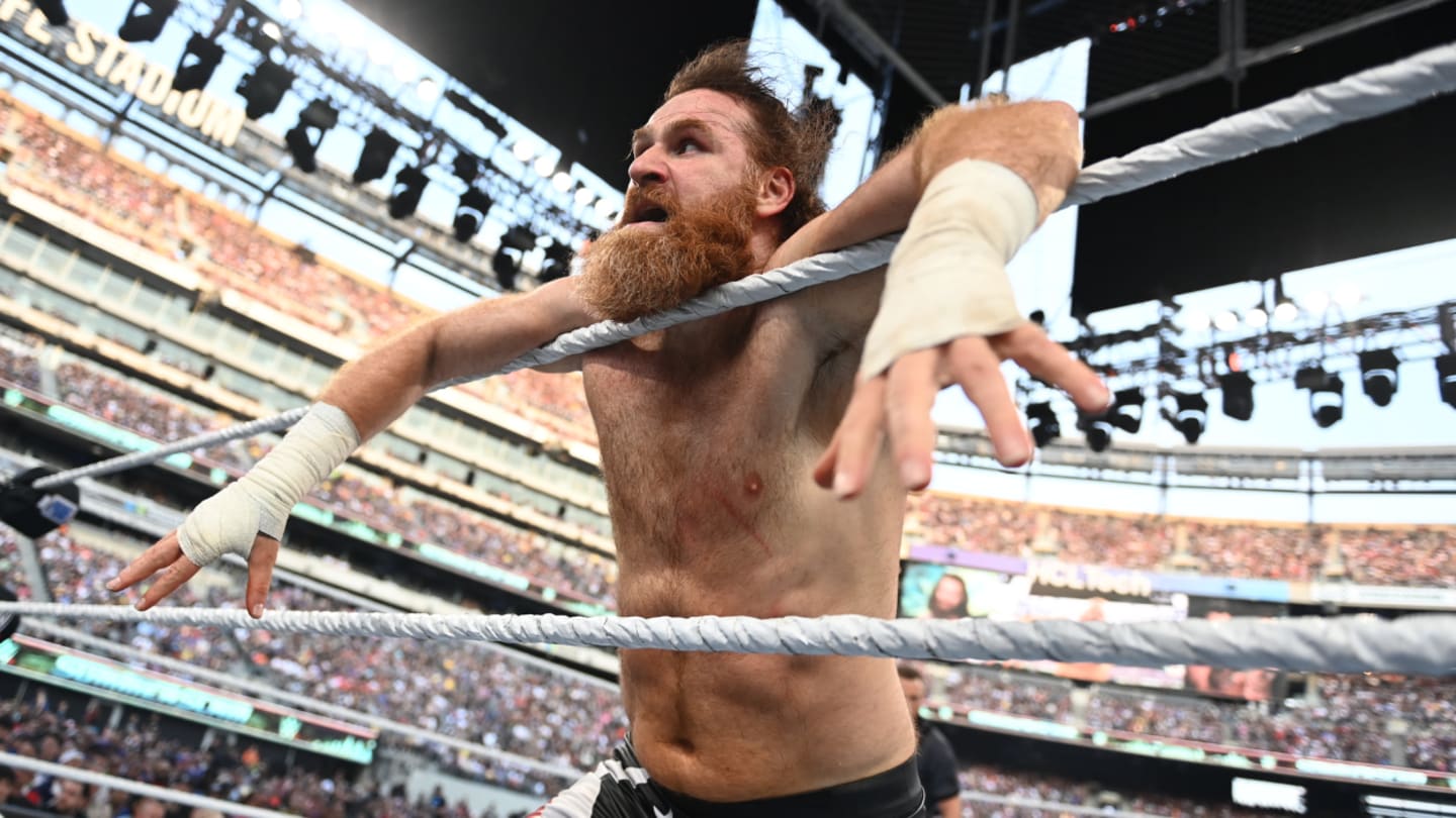 WWE Moves LA Knight, Sami Zayn Between Raw, SmackDown Rosters