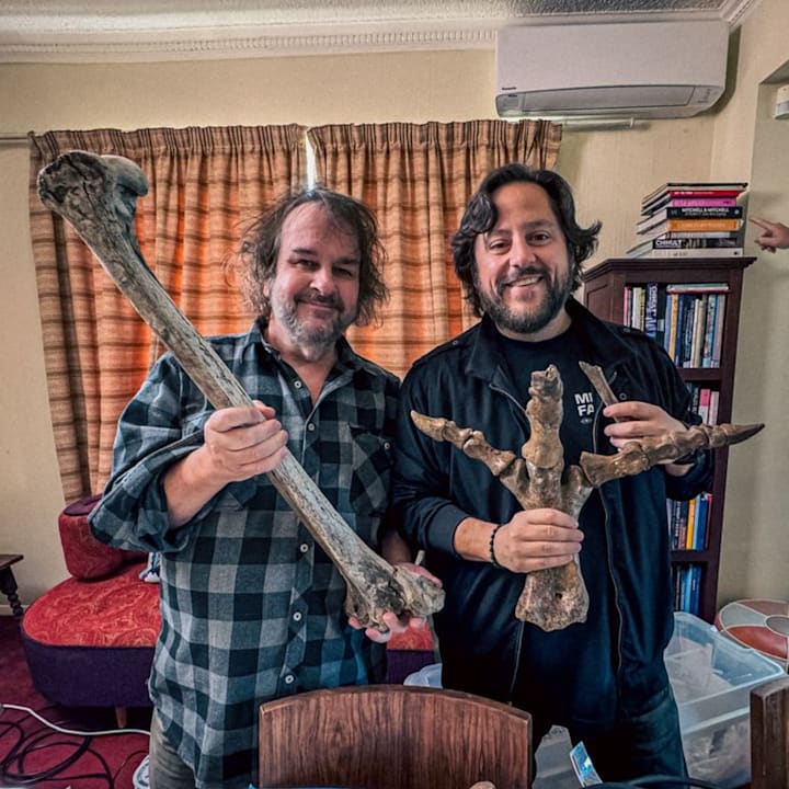 Ben Lamm & Peter Jackson with a Moa Foot