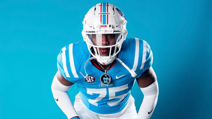 No. 1 Lineman in Mississippi, Priority Ole Miss Football Target Commits to SEC Rival