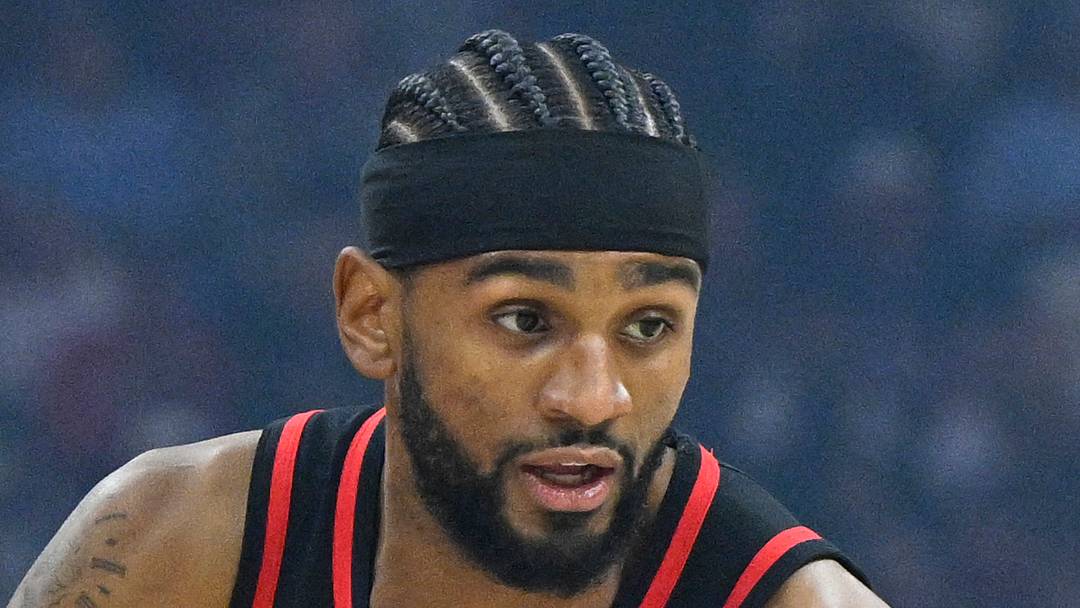 Apr 8, 2026; Cleveland, Ohio, USA; Atlanta Hawks guard Nickeil Alexander-Walker (7) brings the ball up court against the Cleveland Cavaliers in the first quarter at Rocket Arena. Mandatory Credit: David Richard-Imagn Images