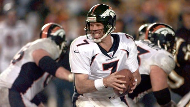 Caleb Williams Chicago Bears Ben Johnson John Elway Howie Long NFC North Playoffs NFL Quarterback Hall Of Fame USC Trojans