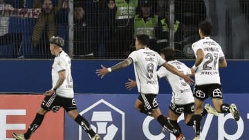 FBL-LIBERTADORES-CERROPORTEÑO-COLOCOLO