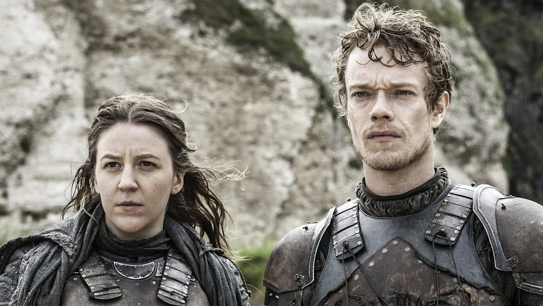 Yara Greyjoy (Gemma Whelan) and Theon Greyjoy (Alfie Allen) in Game of Thrones season 6.