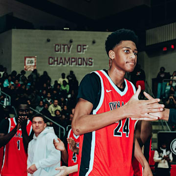 Marcus Spears Jr. leading a Dynamic Prep team who is surging early in the season. 