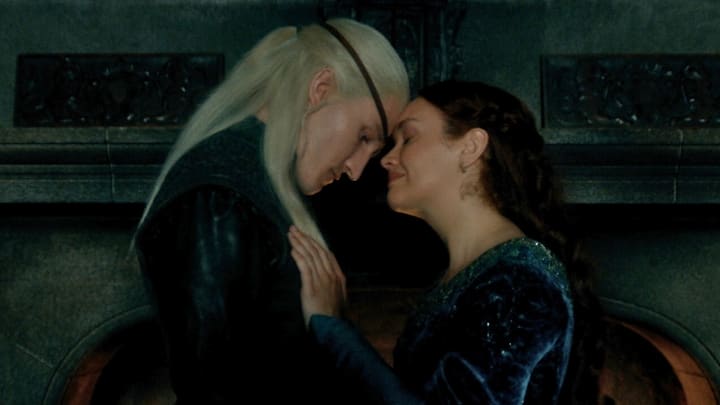 Aemond Targaryen (Ewan Mitchell) and Alicent Hightower (Olivia Cooke) in House of the Dragon season 3