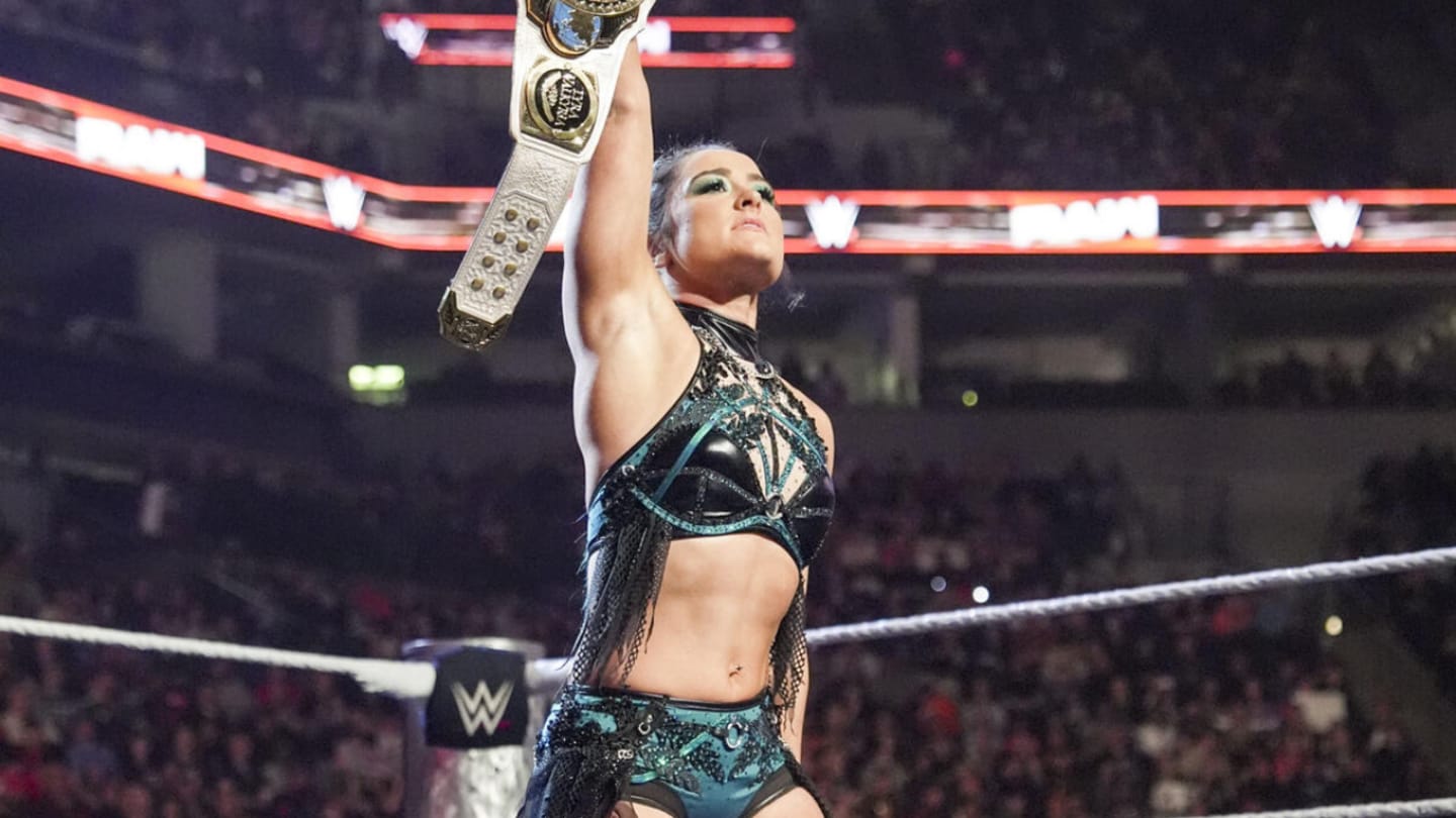Lyra Valkyria Defends Women's Intercontinental Title Against Becky Lynch at WWE Money in the Bank