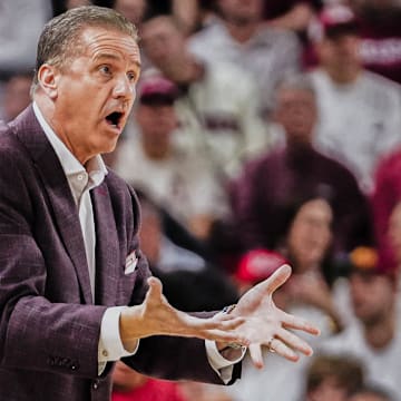 Arkansas Razorbacks coach John Calipari against the Texas Longhorns at Bud Walton Arena in Fayetteville, Ark.