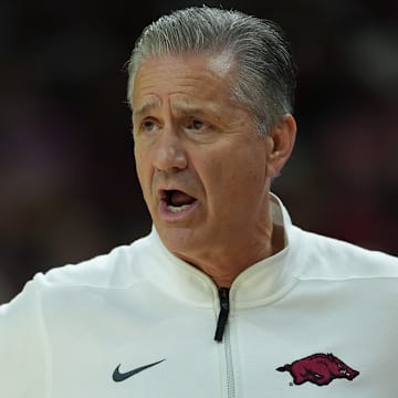 Arkansas Razorbacks coach John Calipari during exhibition matchup against the Cincinnati Bearcats at Bud Walton Arena in Fayetteville, Ark.