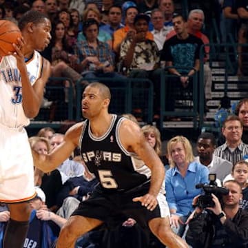 Kevin Durant guarded by coach Ime Udoka back in 2009.
