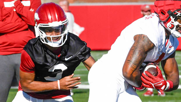 Razorbacks quarterback Madden Imaleava at spring practice