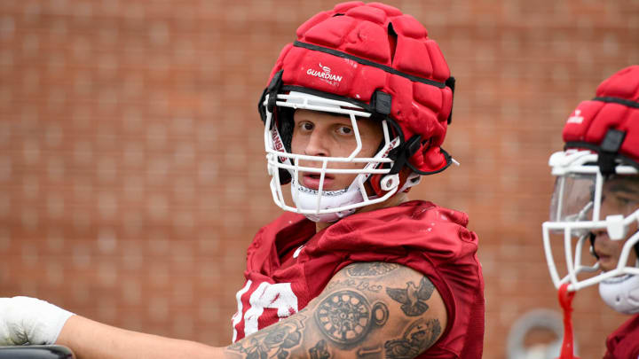 Arkansas Razorbacks' defensive lineman Landon Jackson waiting for a drill to start in spring practice Wednesday morning on the outdoor field in Fayetteville, Ark.